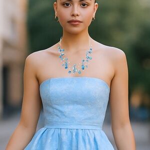 A necklace worthy of a sea goddess. Brand new. Stunning, day to night piece.